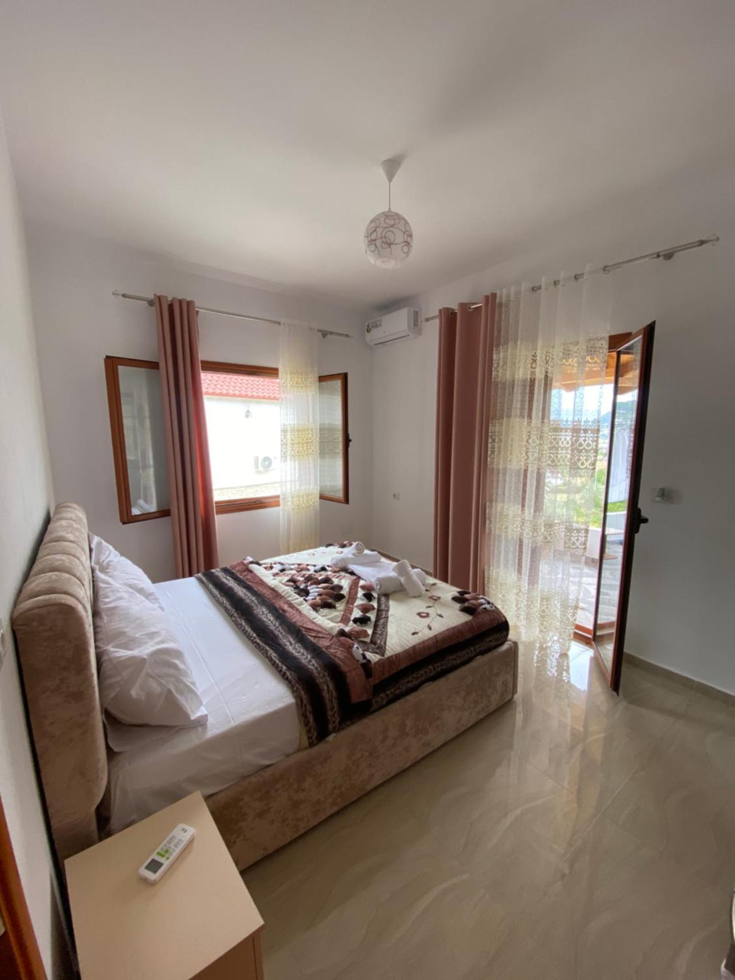 Villa Romario Berat Buitenkant foto